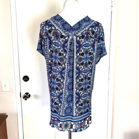 New Directions Multi Color Tunic - Picture 2 of 4